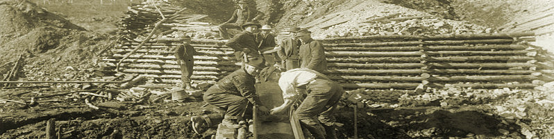 (c)Library of Congress Prints and Photographs Division Washington, D.C. 20540 USA / Men washing gold in Alaska, 1916 