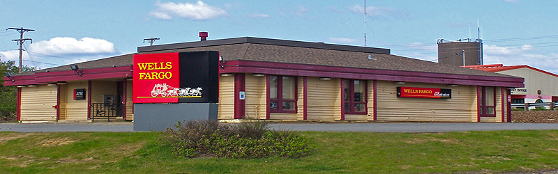 Wells Fargo Bank in Alaska (c) J. Stephen Conn; 